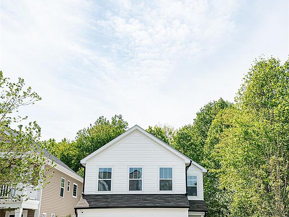 2nd image of 2025 Woodshorn Dr