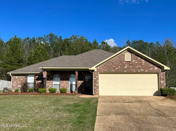 533 Roxbury Pl, Florence, MS 39073
