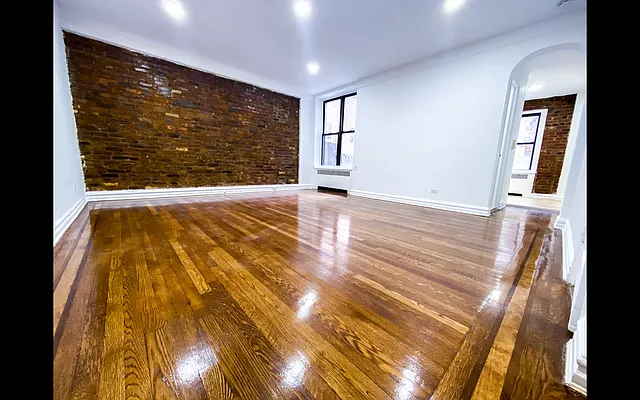 Rented by Voro New York | media 40