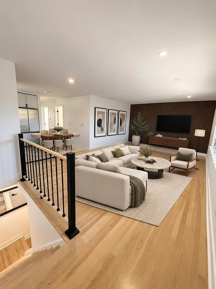 3 bed, $2,800 — Photo 1