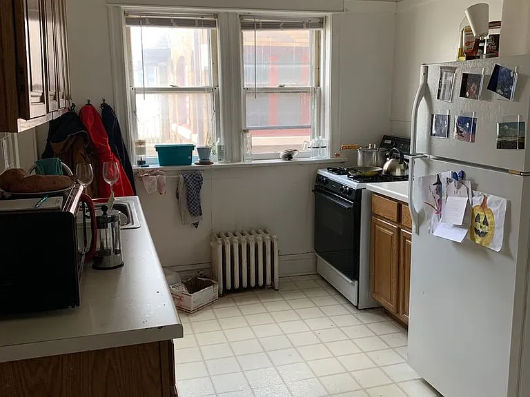 1902 E Linnwood Ave — Photo 34