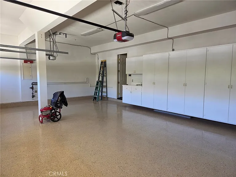 17568 Cloverdale Way — Photo 35
