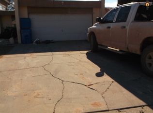 411 Pike Dr, Carlsbad, NM 88220