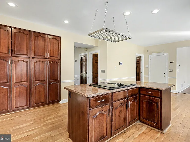 1215 Heritage Hills Dr — Photo 7