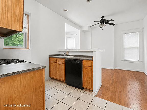 3rd image of 77 E Patterson Ave