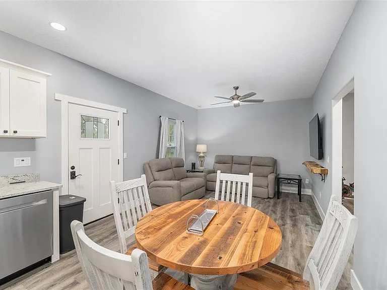13869 S Highway 475 — Photo 36