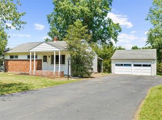 697 Tollgate Rd, Quakertown, PA 18951