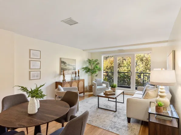 1 Watermill Pl Unit 430, Arlington, MA 02476