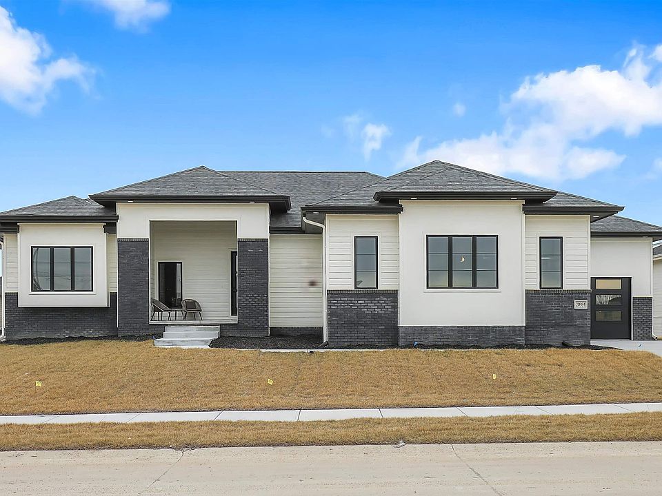 1st image of 20984 Jaynes St