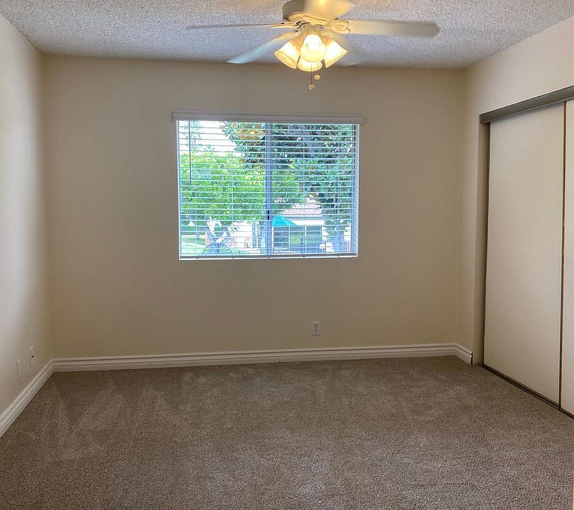 1st image of 950 Somagnolia Ave #34