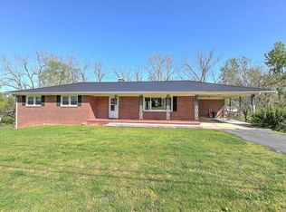 245 Elm Ln, Bluff City, TN 37618