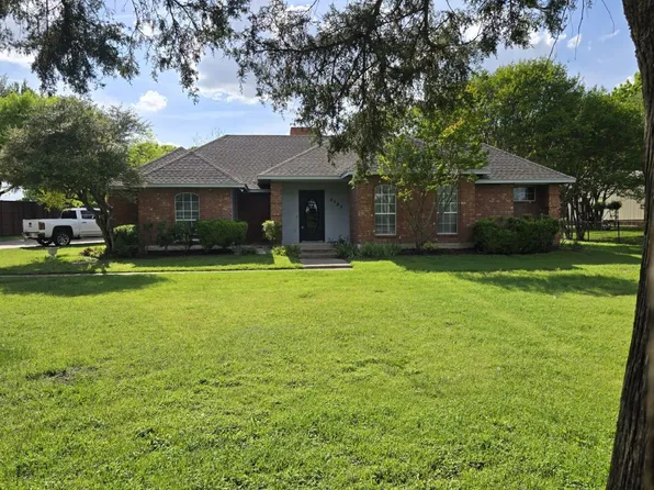 3731 Joe Wilson Rd, Midlothian, TX 76065