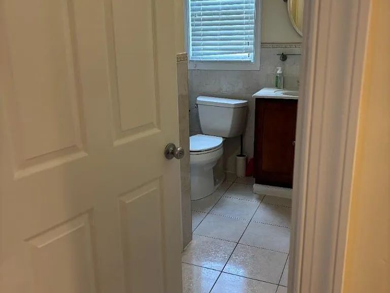 38 Henry St #A — Photo 35