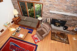 GREAT RM FROM LOFT