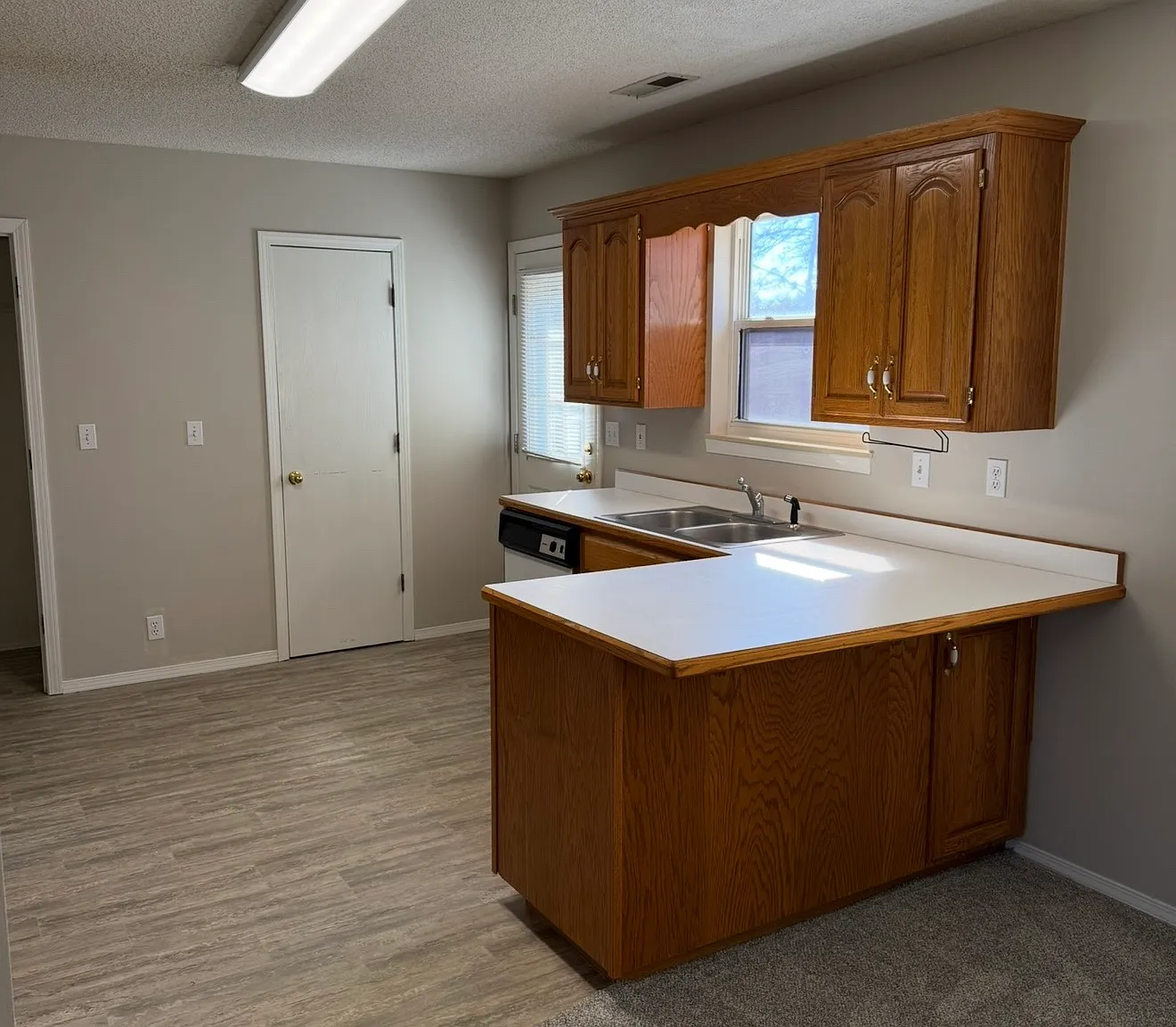 3145 Adele Ct — Photo 3