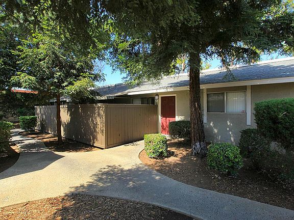 2nd image of 1201 Scott Ave #2B-1Ba-900Sqft