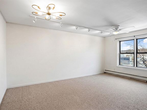 5th image of 46 Terrace Circle #3F
