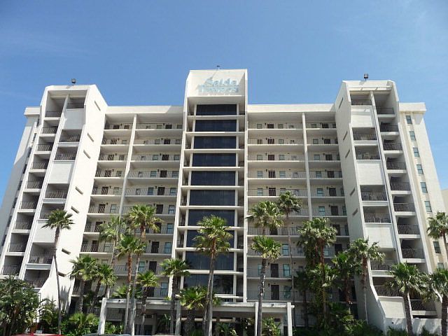 1st image of 404 Padre Blvd