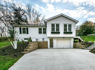 684 Kane St, Dubuque, IA 52001