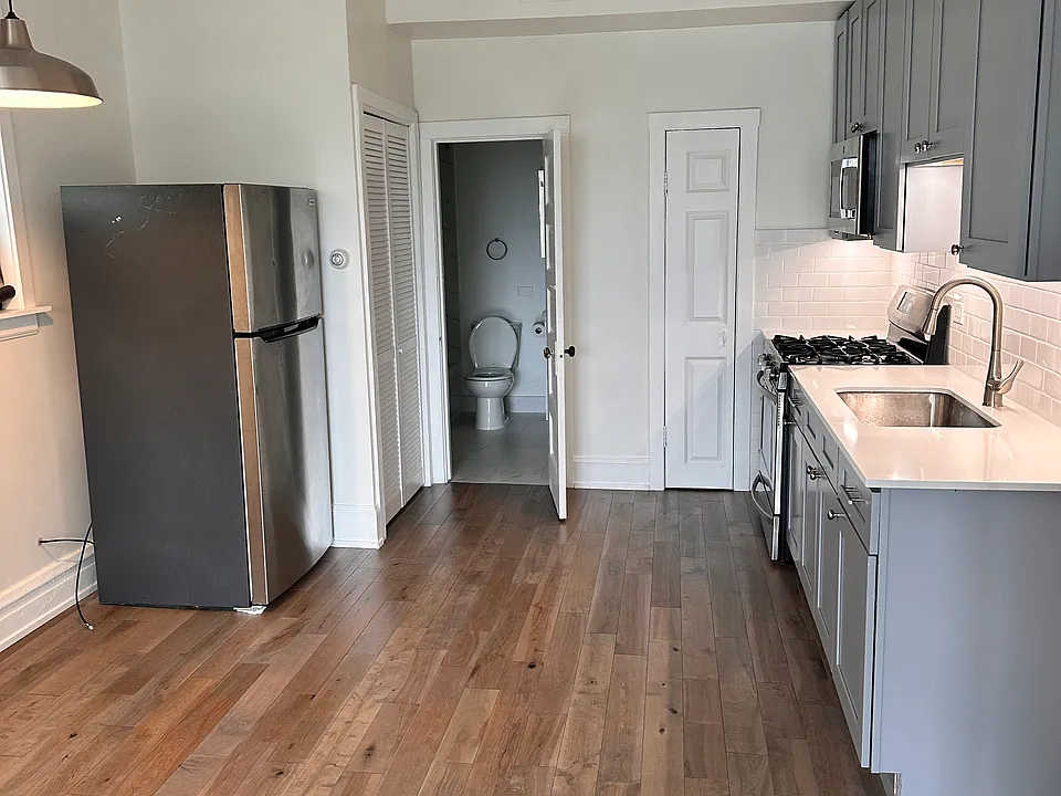 5161 W Grand Ave #2F
