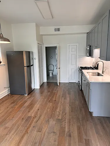 5161 W Grand Ave #2F Photo 1