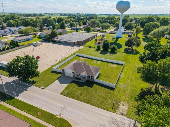 1315 Beach St, Webster City, IA 50595
