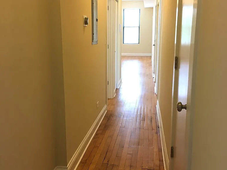 2159 W Belle Plaine Ave #2N — Photo 8