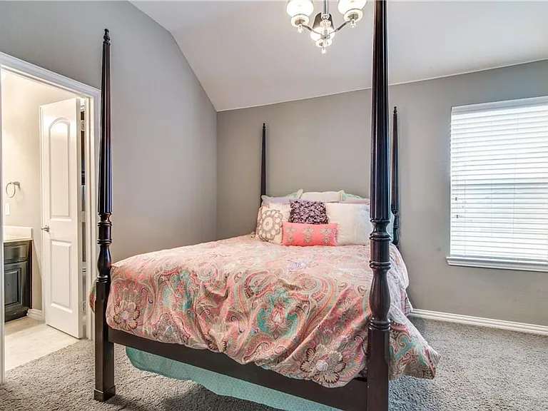 1506 N Greenville Ave — Photo 30
