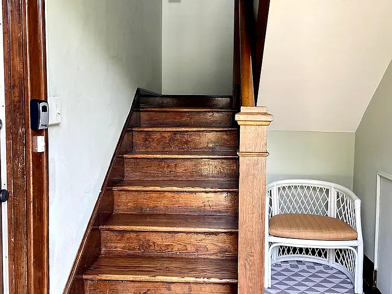 708 Forest Ave — Photo 2