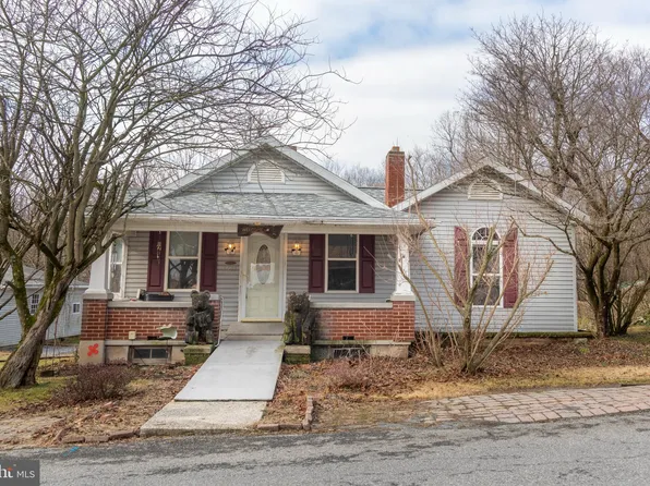 1401 N 8th St, Lebanon, PA 17046