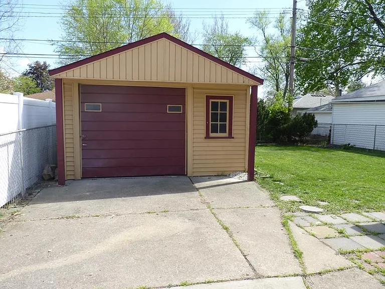 13487 Ward St — Photo 2