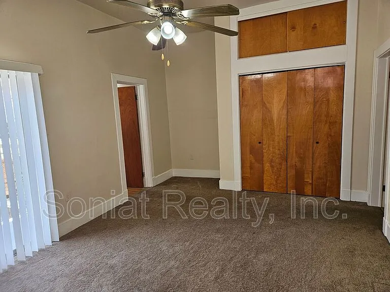 110 S Pierce St #C — Photo 14