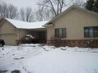 5970 Fordham Dr, Shelby Township, MI 48316