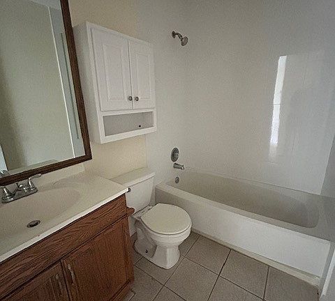 5th image of 2205 17th Ave SW