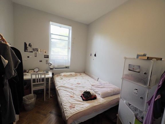 4th image of 3431 43rd St APT 3F