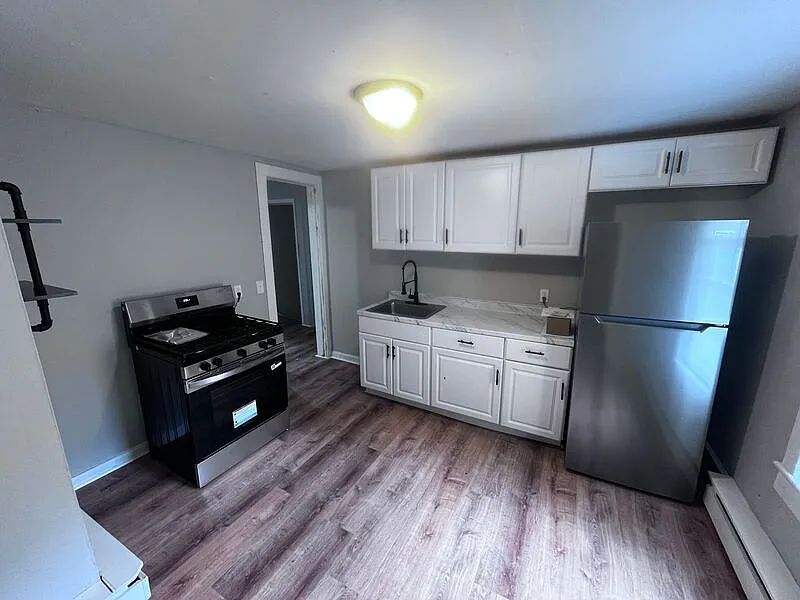 2 bed, 1.0 bath, 1130 sqft, $1,100 — Photo 1