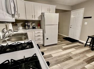 618 Dogwood Dr, Champaign, IL 61821