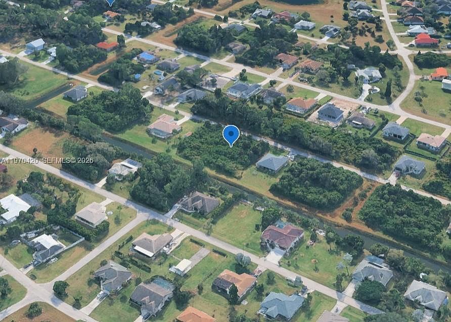 2nd image of 829 Porter St E