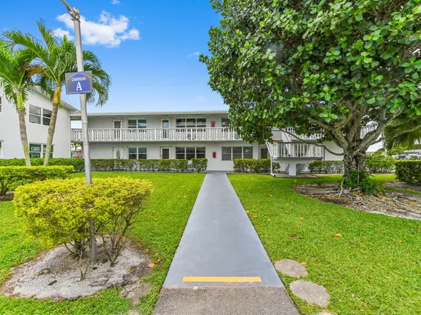 2 Chatham A, West Palm Beach, FL 33417