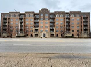 77 N Wolf Rd Unit 210, Northlake, IL