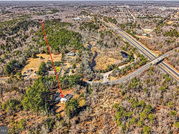 5th image of 1528 E Malaga Rd