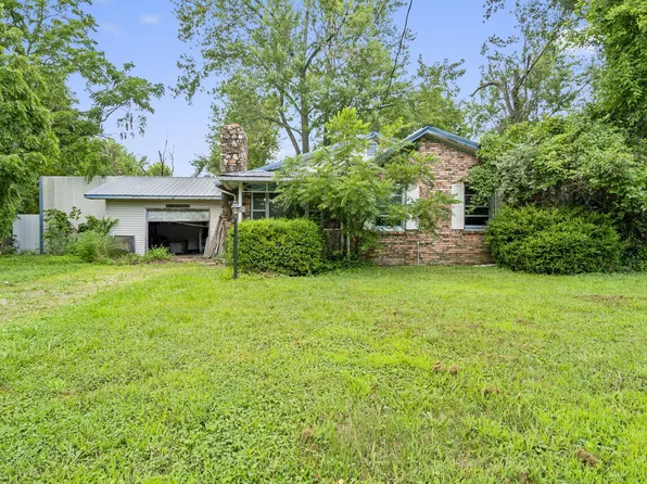 516 E Sunshine Drive, Mountain Grove, MO 65711