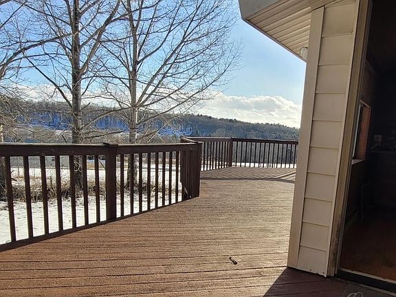Large deck off the kitchen
