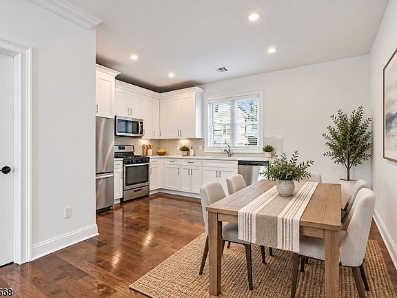 3rd image of 112 Cacciola Pl #A