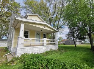 27260 Edward St, Roseville, MI