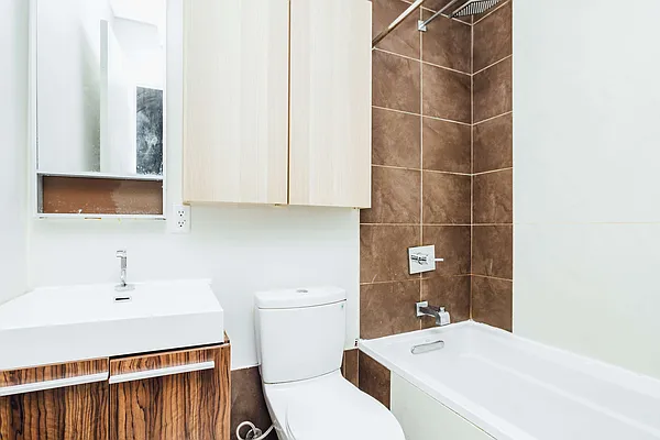 Rented by Nooklyn NYC LLC | media 71