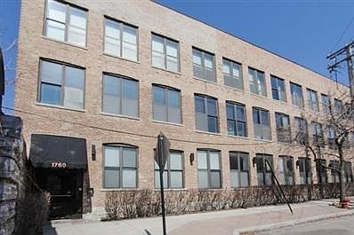 1st image of 1760 W Wrightwood Ave APT 312