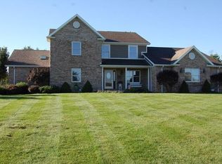 1927 W Deer Xing, Pendleton, IN 46064