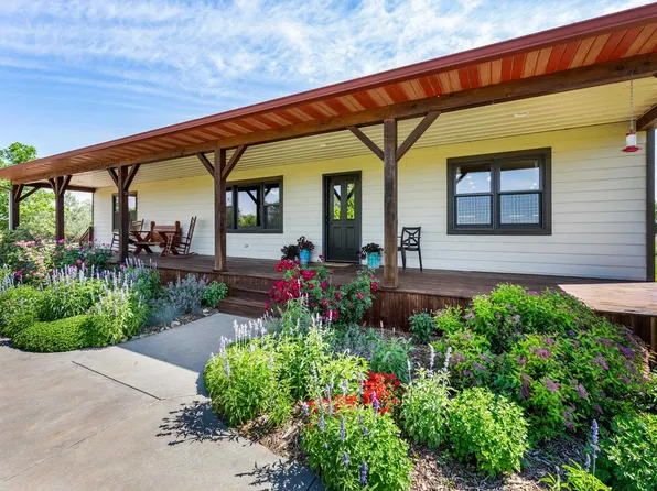 7650 S Halstead Rd, Halstead, KS 67056