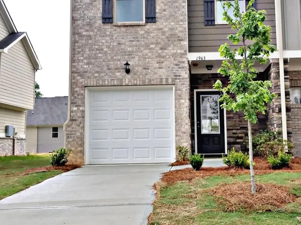 1963 Old Dogwood, Jonesboro, GA 30238